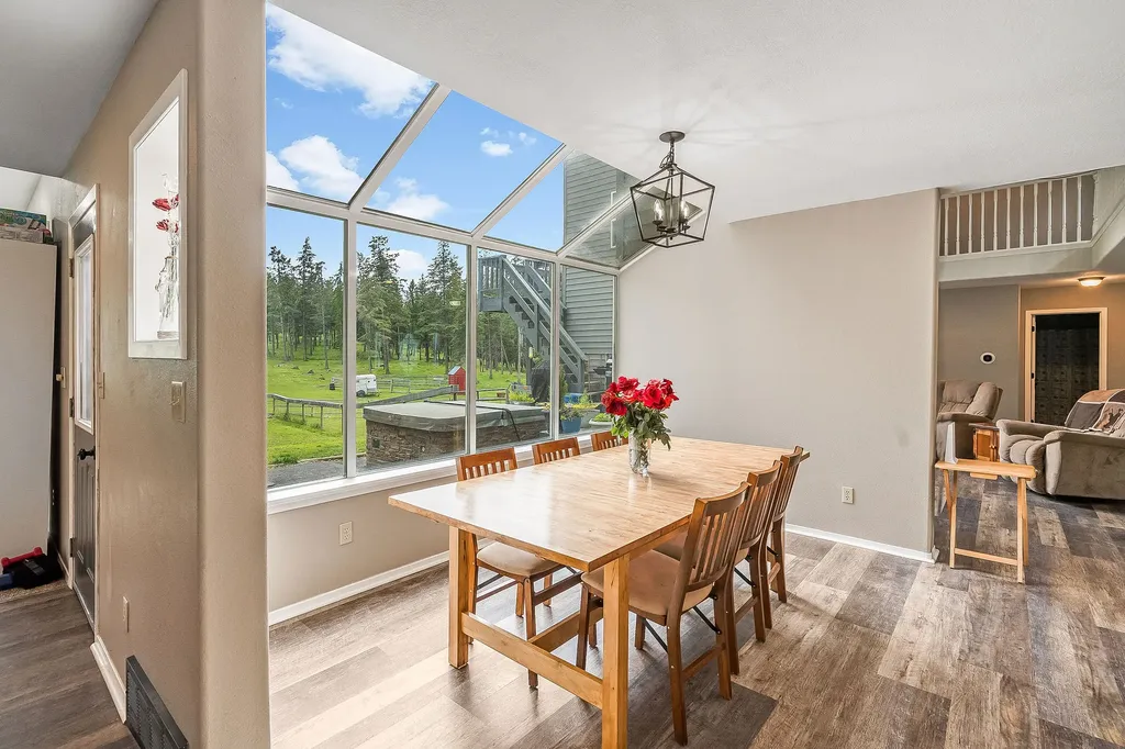 405 Buffalo Trail Somers MT 59932