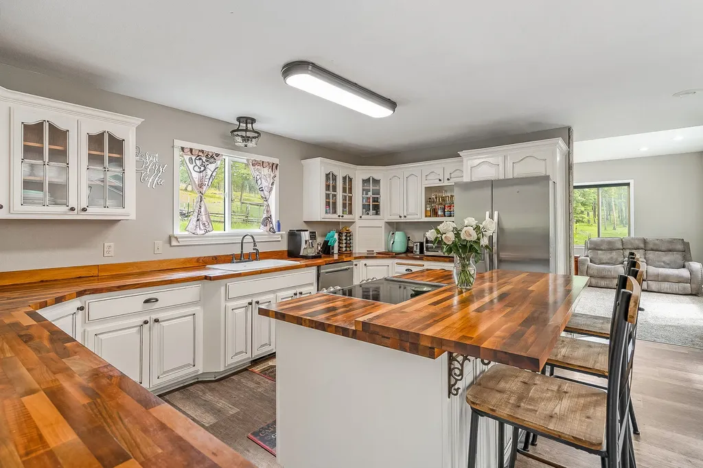 405 Buffalo Trail Somers MT 59932