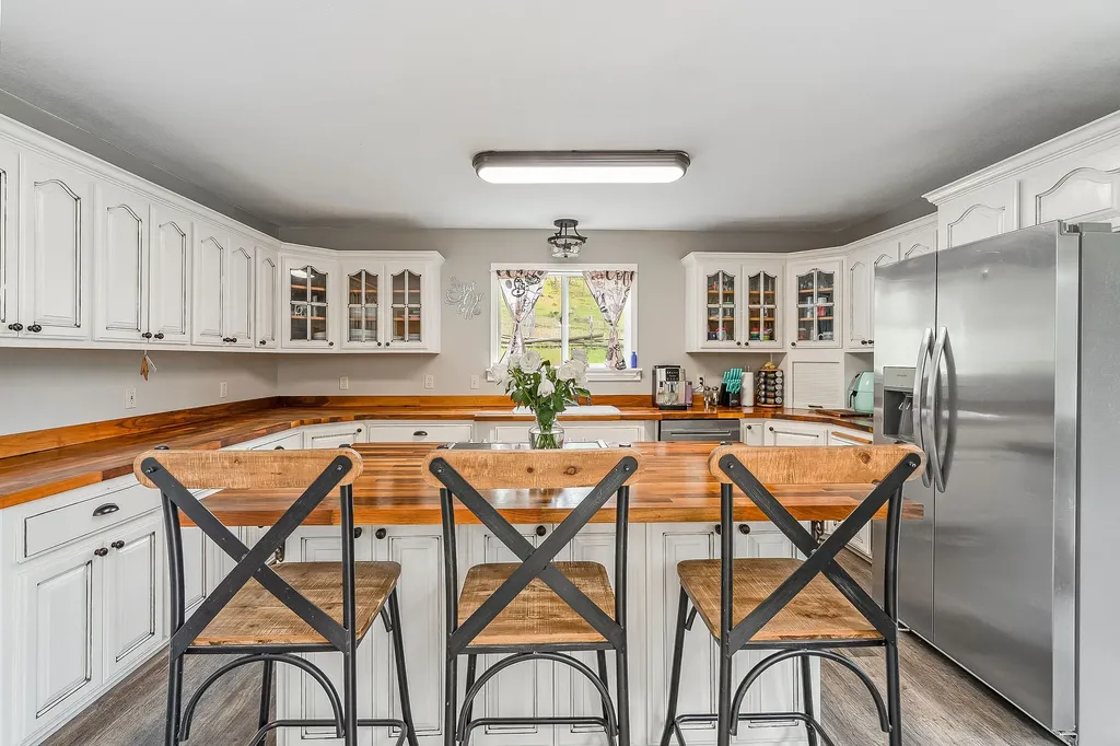 405 Buffalo Trail Somers MT 59932