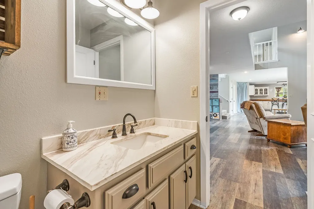 405 Buffalo Trail Somers MT 59932