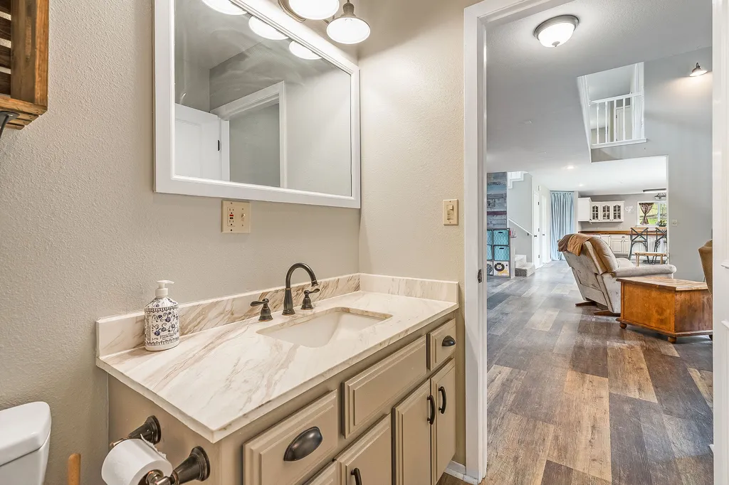 405 Buffalo Trail Somers MT 59932