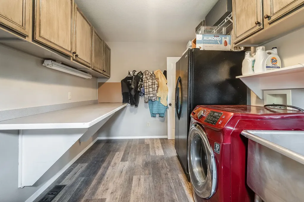 405 Buffalo Trail Somers MT 59932