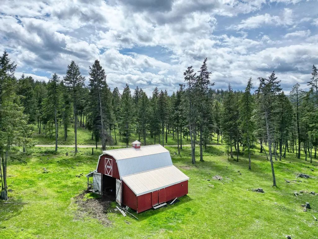 405 Buffalo Trail Somers MT 59932