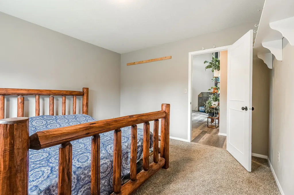 405 Buffalo Trail Somers MT 59932