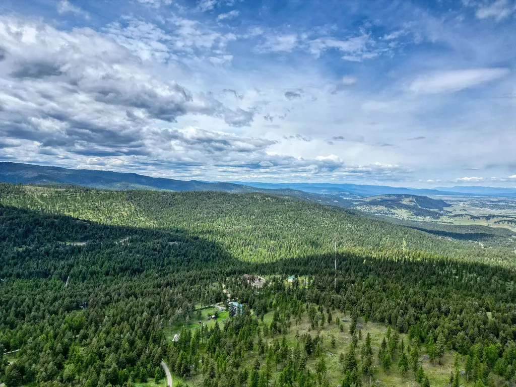 405 Buffalo Trail Somers MT 59932