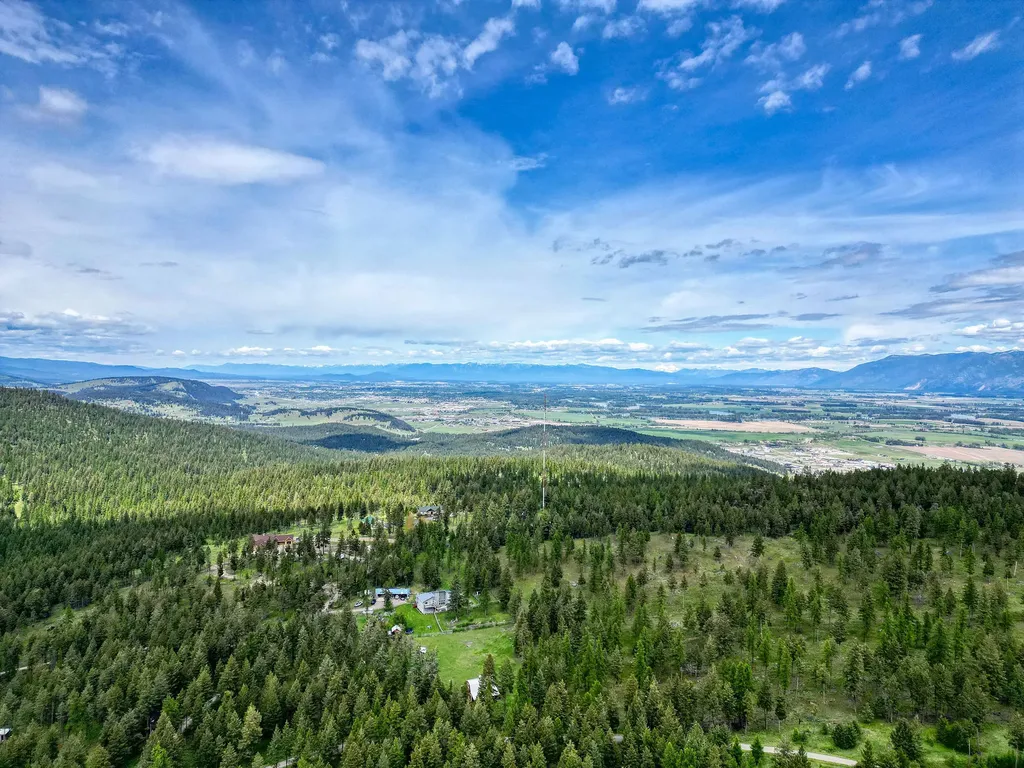 405 Buffalo Trail Somers MT 59932