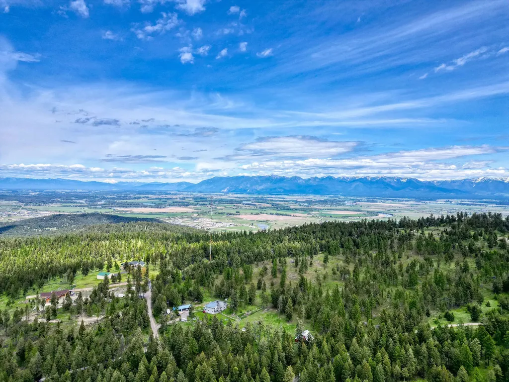 405 Buffalo Trail Somers MT 59932