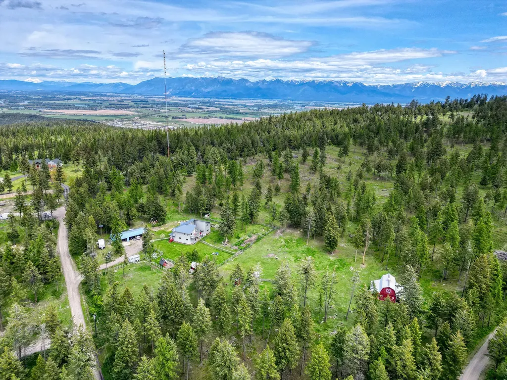 405 Buffalo Trail Somers MT 59932