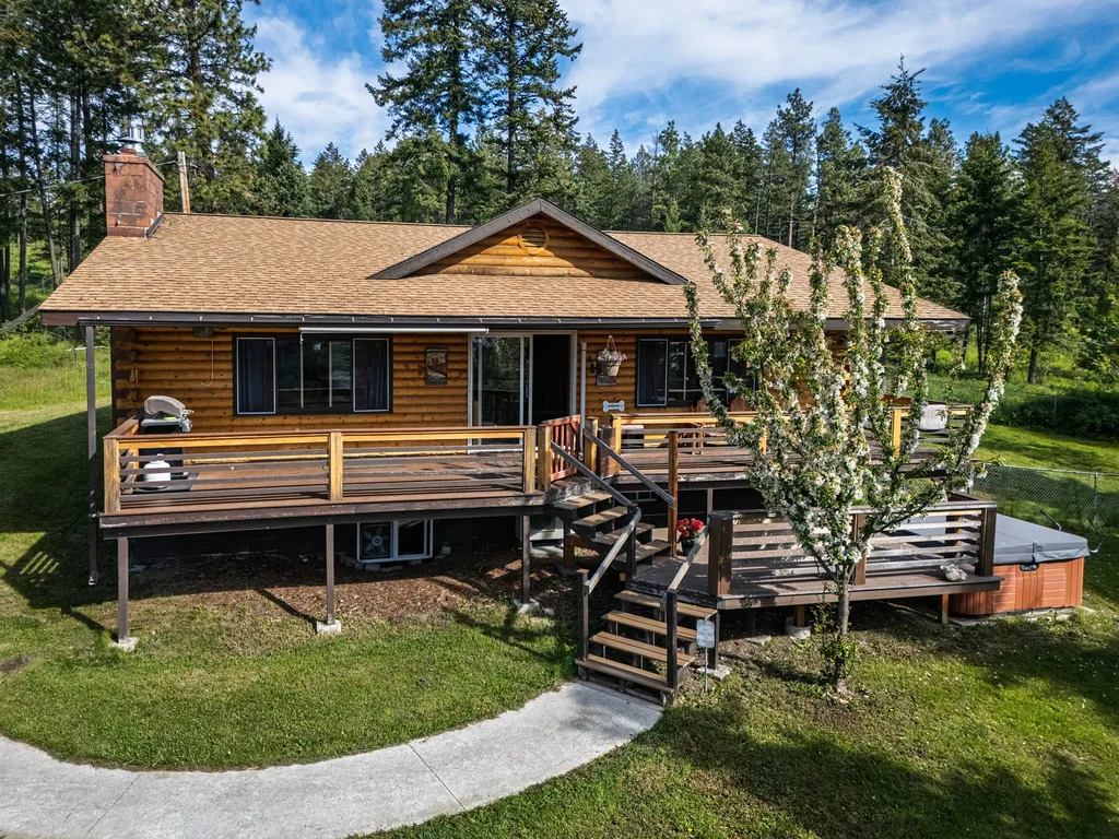 161 Pineview Drive Lakeside MT 59922
