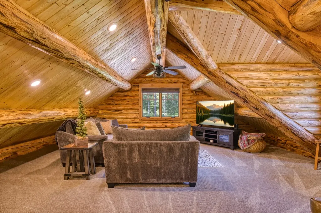 22 Cheyenne Court Troy MT 59935
