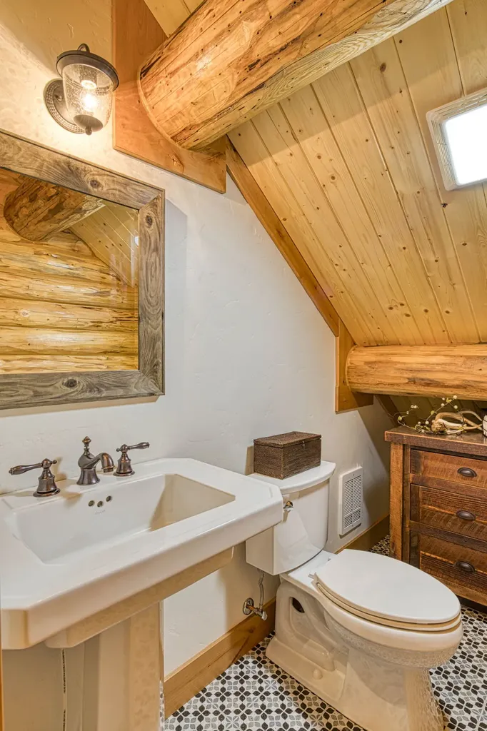 22 Cheyenne Court Troy MT 59935
