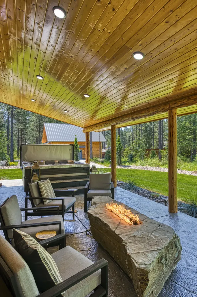 22 Cheyenne Court Troy MT 59935