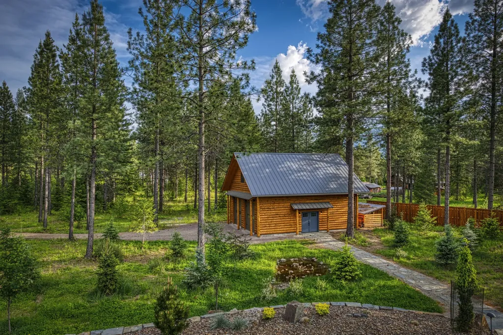 22 Cheyenne Court Troy MT 59935
