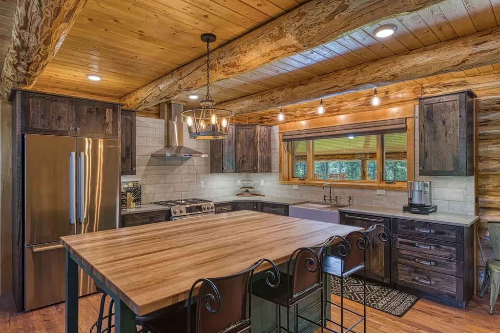 22 Cheyenne Court Troy MT 59935