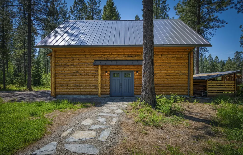 22 Cheyenne Court Troy MT 59935