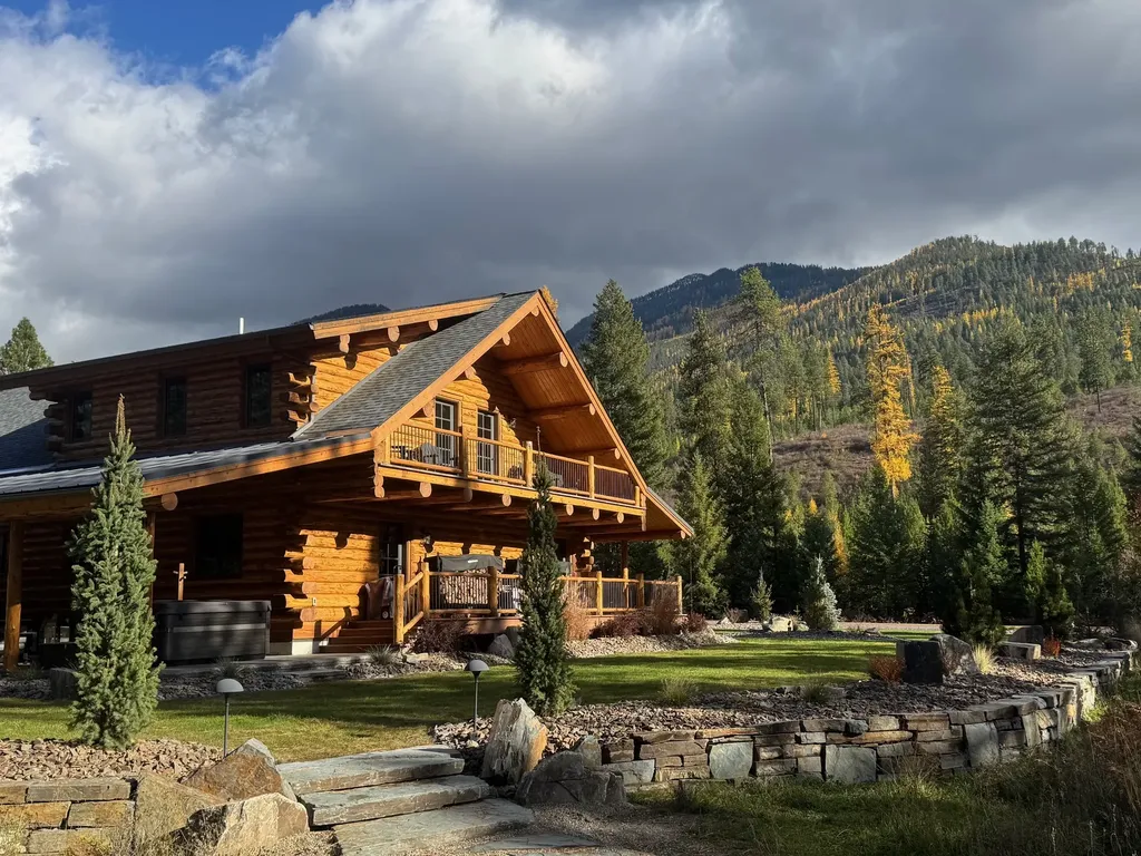 22 Cheyenne Court Troy MT 59935