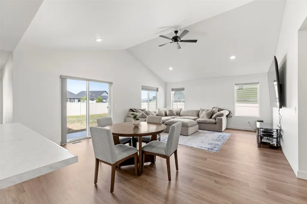 315 Meadow View Loop East Helena MT 59635
