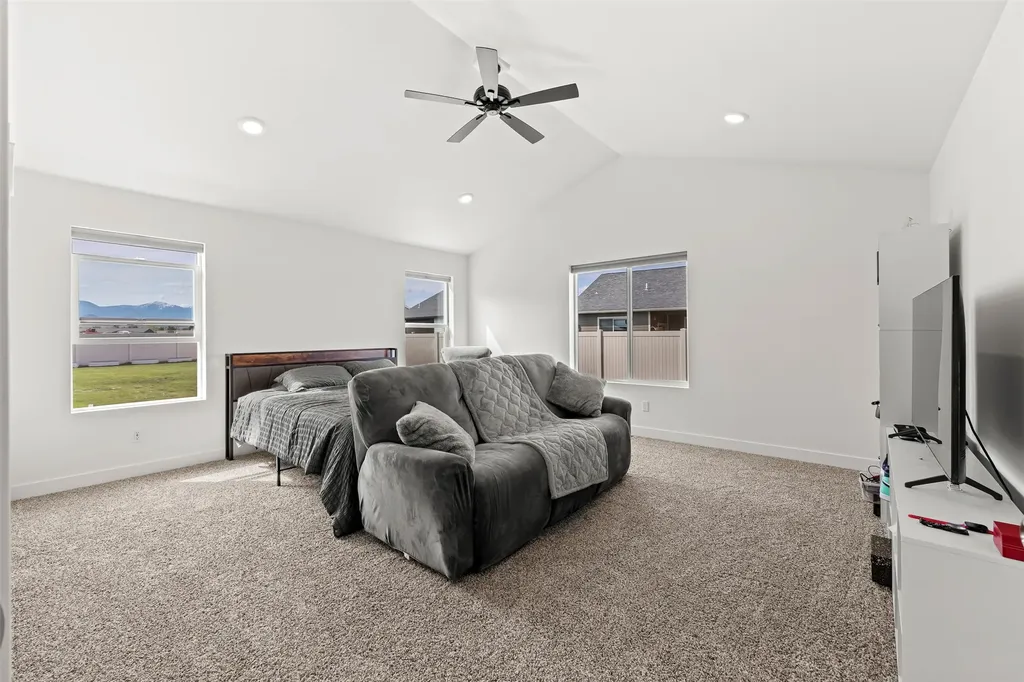 315 Meadow View Loop East Helena MT 59635