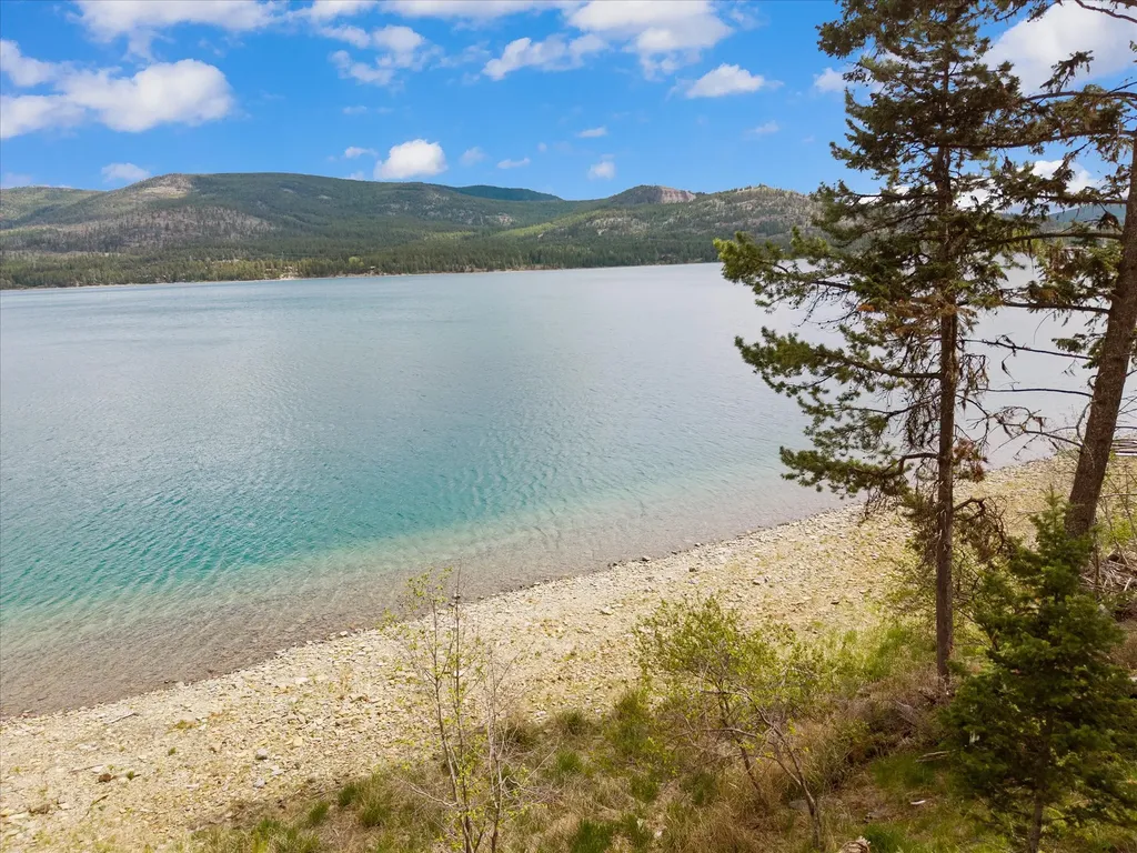 1015 Lodgepole Drive Marion MT 59925