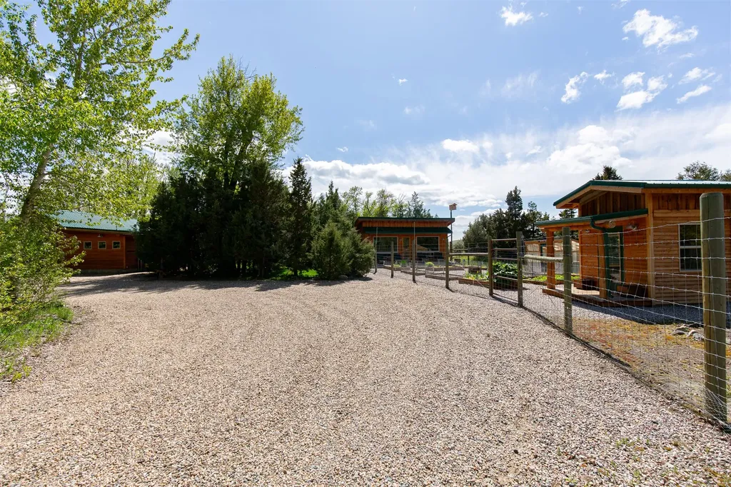 9 Booth Gulch Lane Sheridan MT 59749