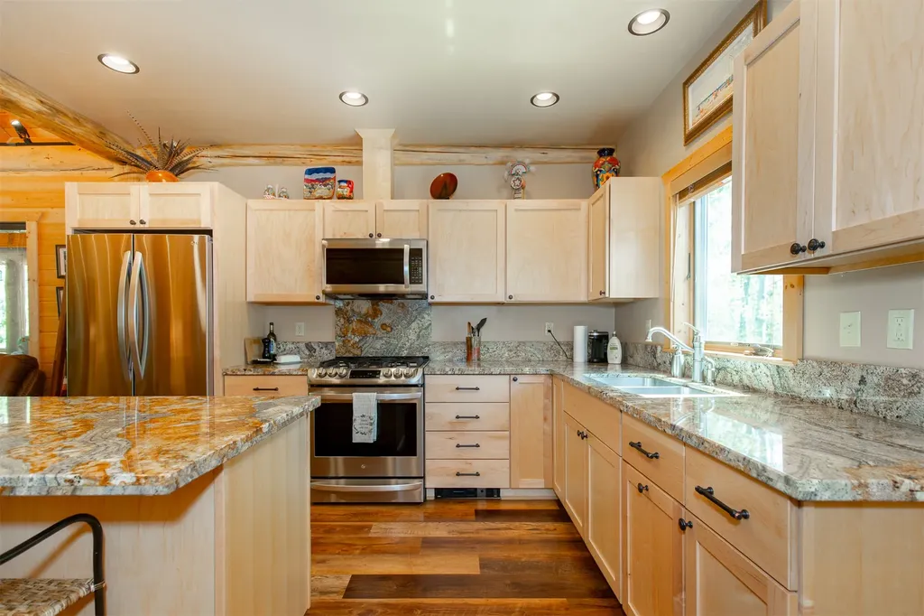 9 Booth Gulch Lane Sheridan MT 59749