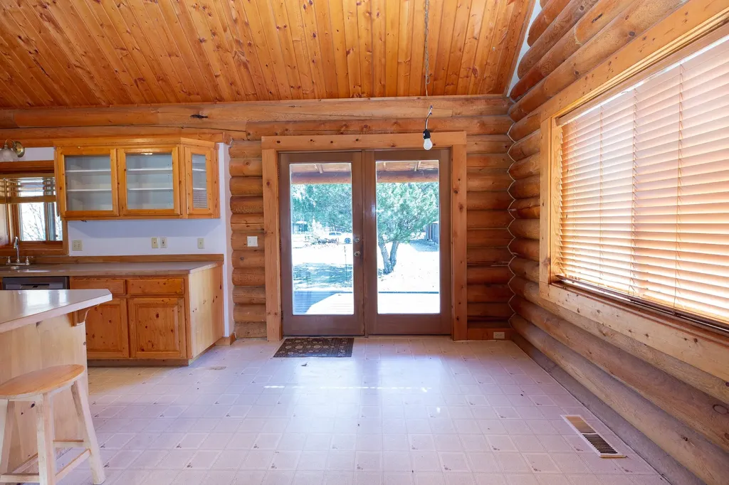 21410 Five Wounds Way Florence MT 59833