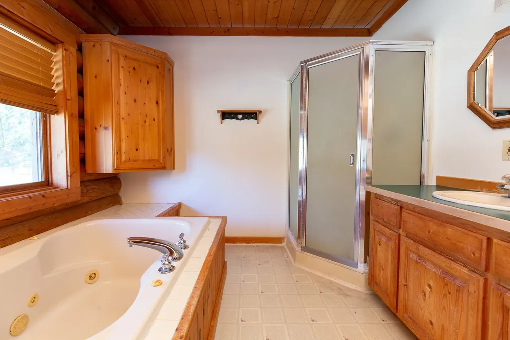 21410 Five Wounds Way Florence MT 59833