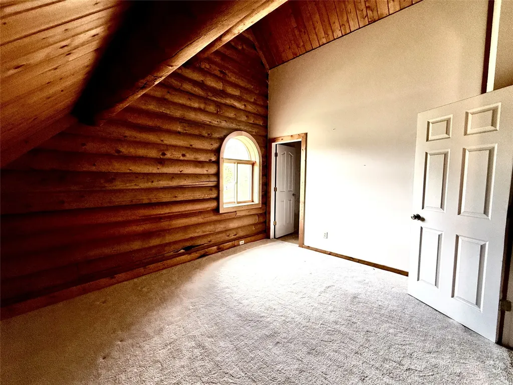 21410 Five Wounds Way Florence MT 59833
