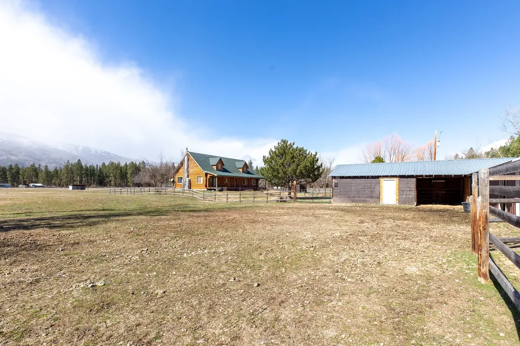 21410 Five Wounds Way Florence MT 59833
