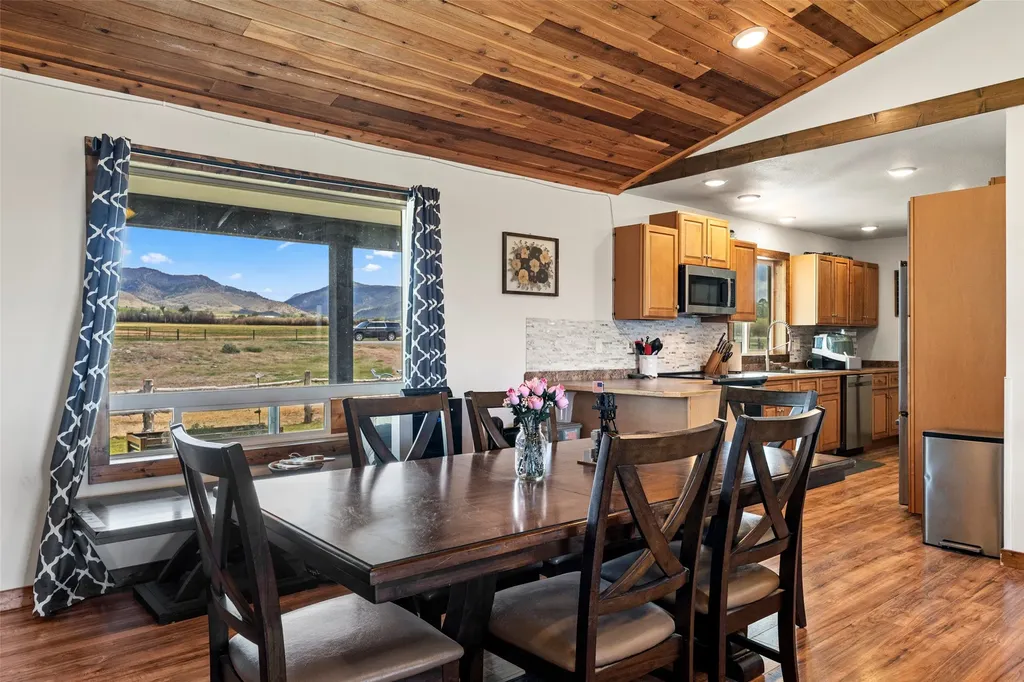 3403 Mt-287 Sheridan MT 59749