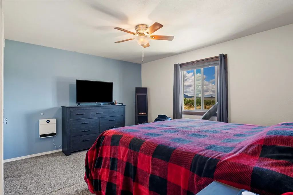 3403 Mt-287 Sheridan MT 59749