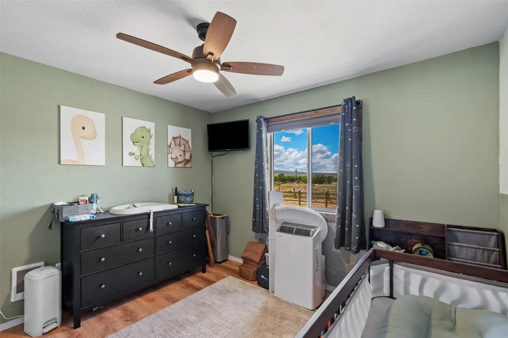 3403 Mt-287 Sheridan MT 59749