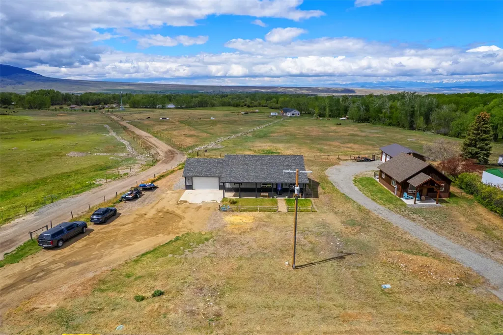 3403 Mt-287 Sheridan MT 59749