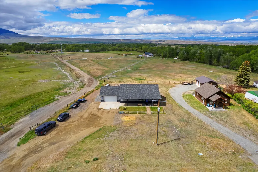 3403 Mt-287 Sheridan MT 59749