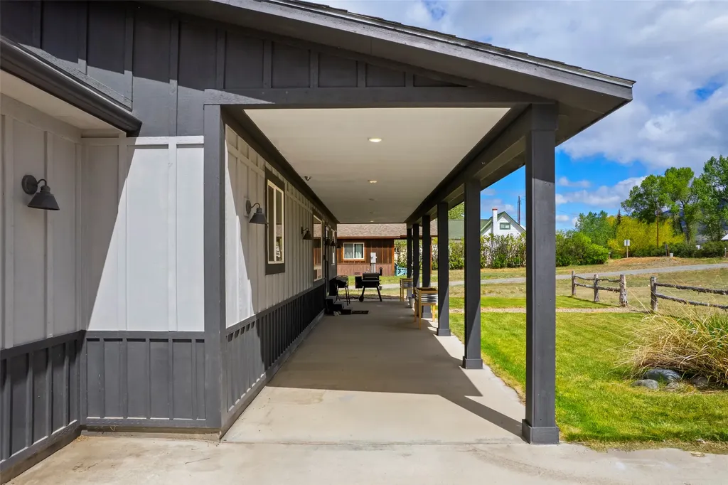 3403 Mt-287 Sheridan MT 59749