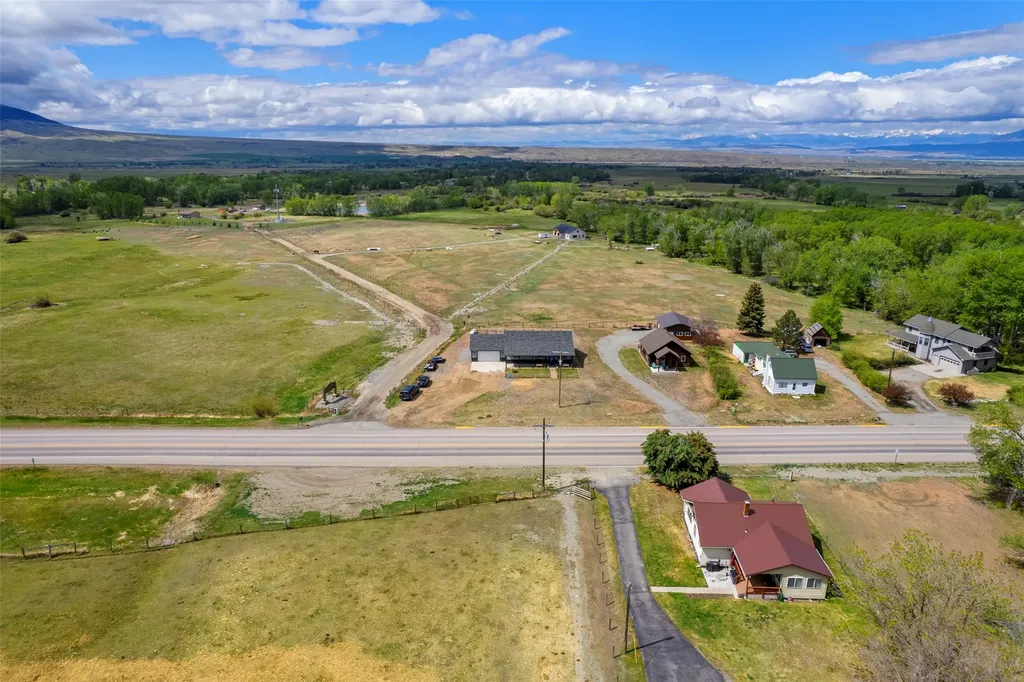 3403 Mt-287 Sheridan MT 59749