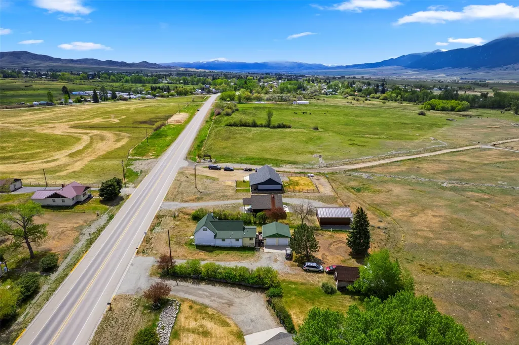 3403 Mt-287 Sheridan MT 59749