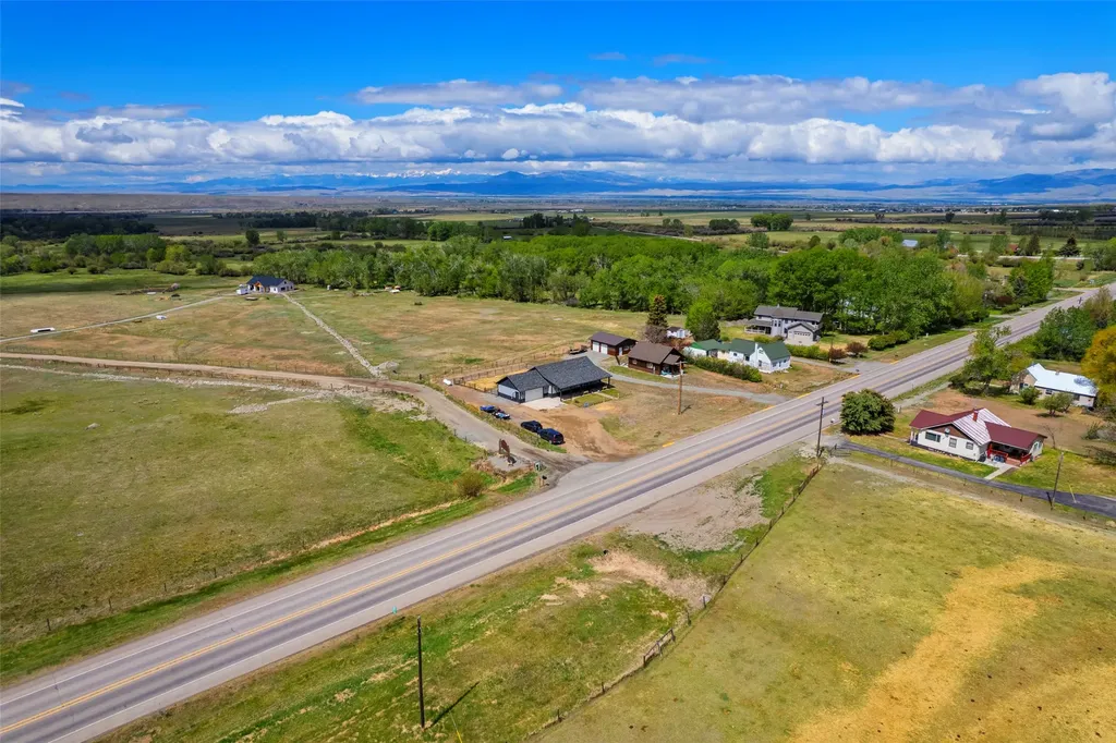 3403 Mt-287 Sheridan MT 59749