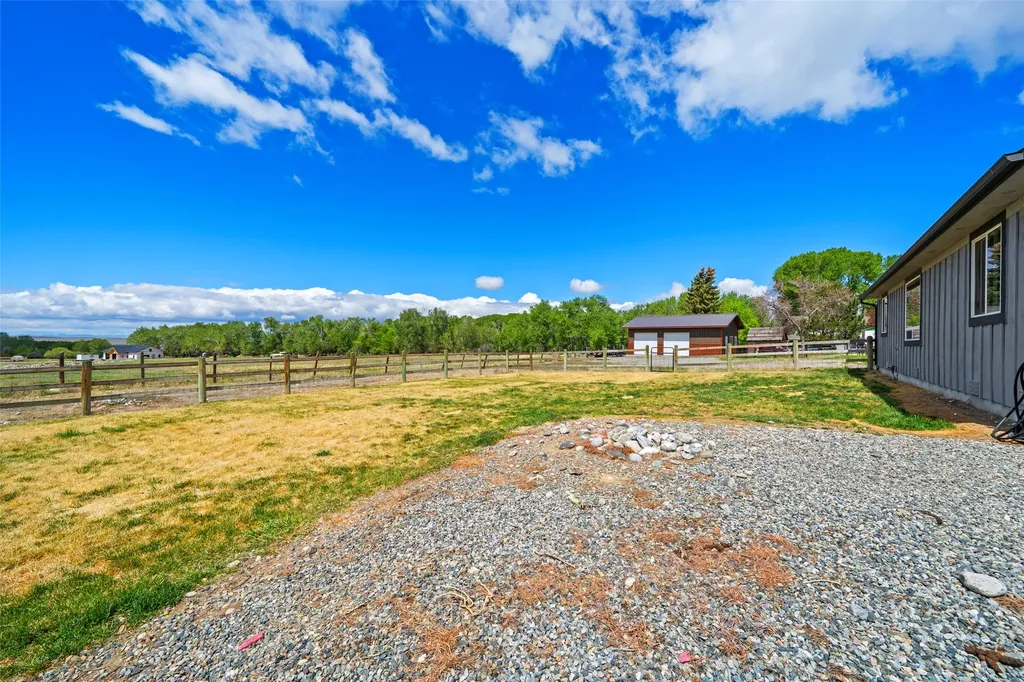 3403 Mt-287 Sheridan MT 59749