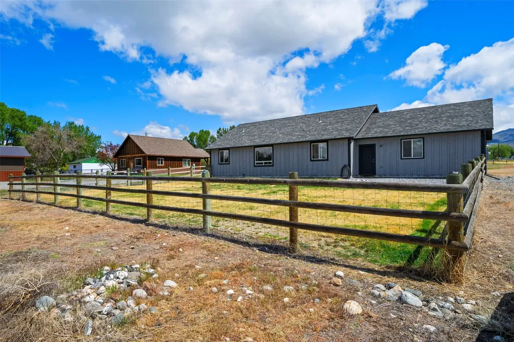 3403 Mt-287 Sheridan MT 59749