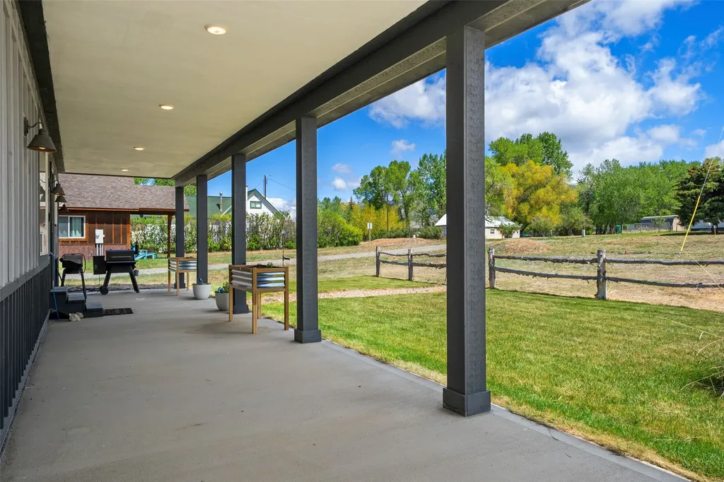 3403 Mt-287 Sheridan MT 59749