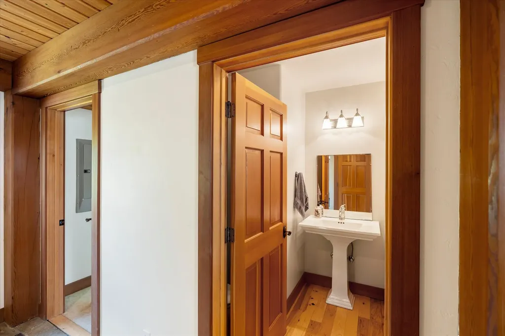 16029 Sunset Heights Drive Bigfork MT 59911