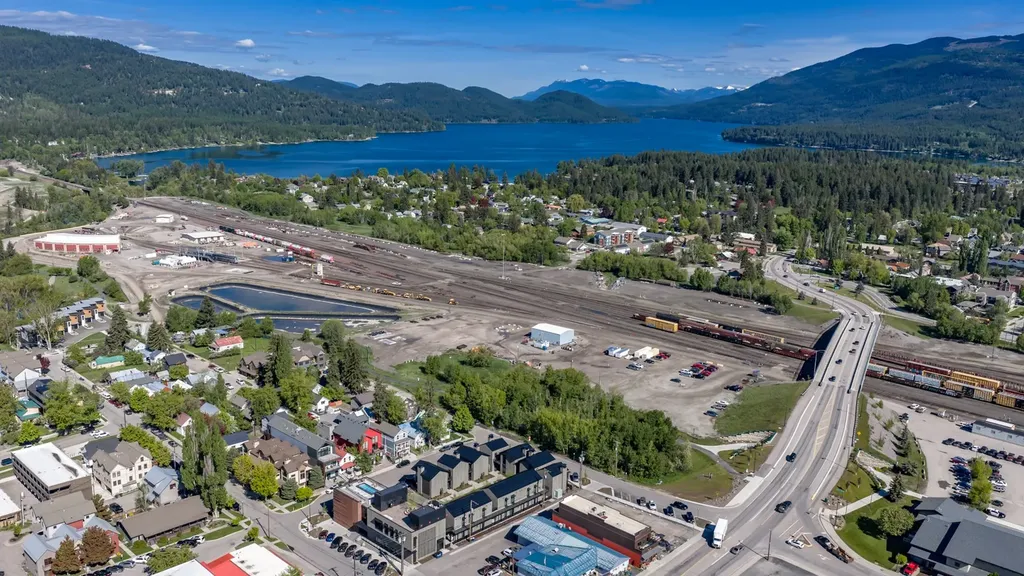 12 Lupfer Avenue Whitefish MT 59937