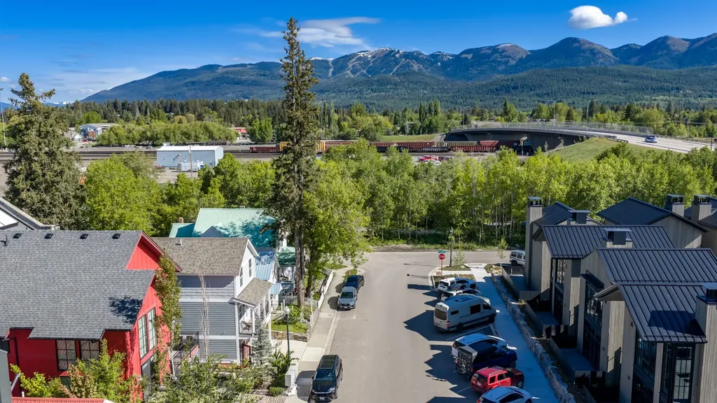 12 Lupfer Avenue Whitefish MT 59937