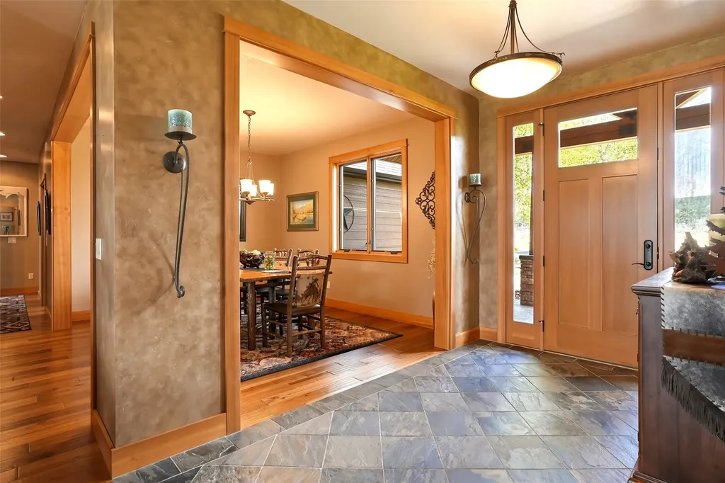 440 Vista View Loop Stevensville MT 59870