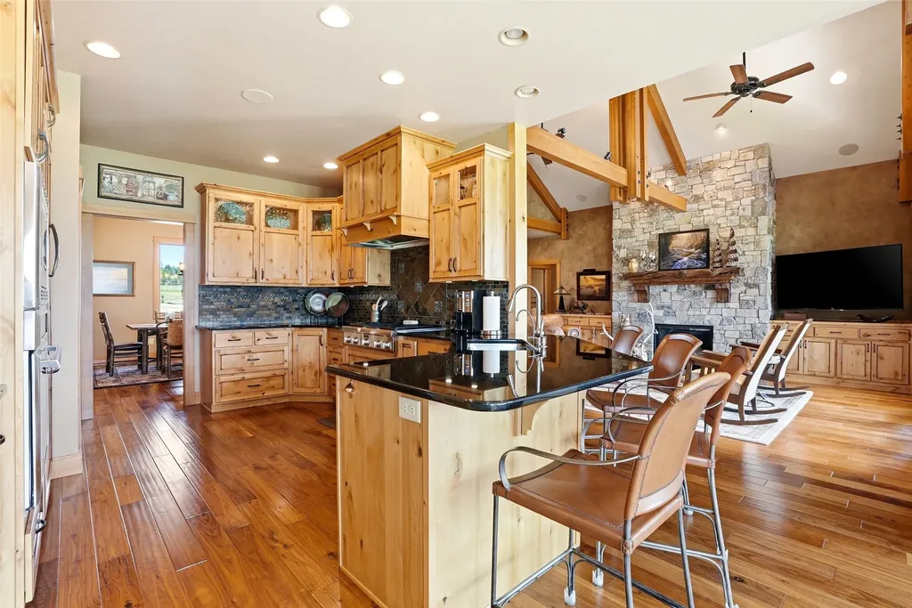 440 Vista View Loop Stevensville MT 59870