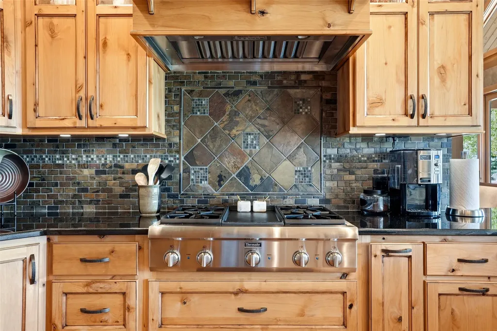 440 Vista View Loop Stevensville MT 59870