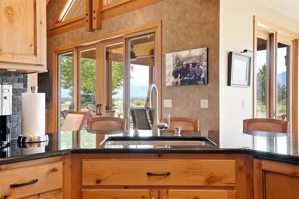 440 Vista View Loop Stevensville MT 59870