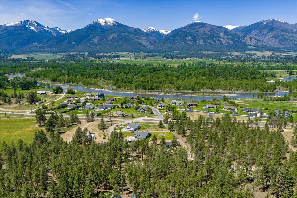 137 Rambling River Road Stevensville MT 59870