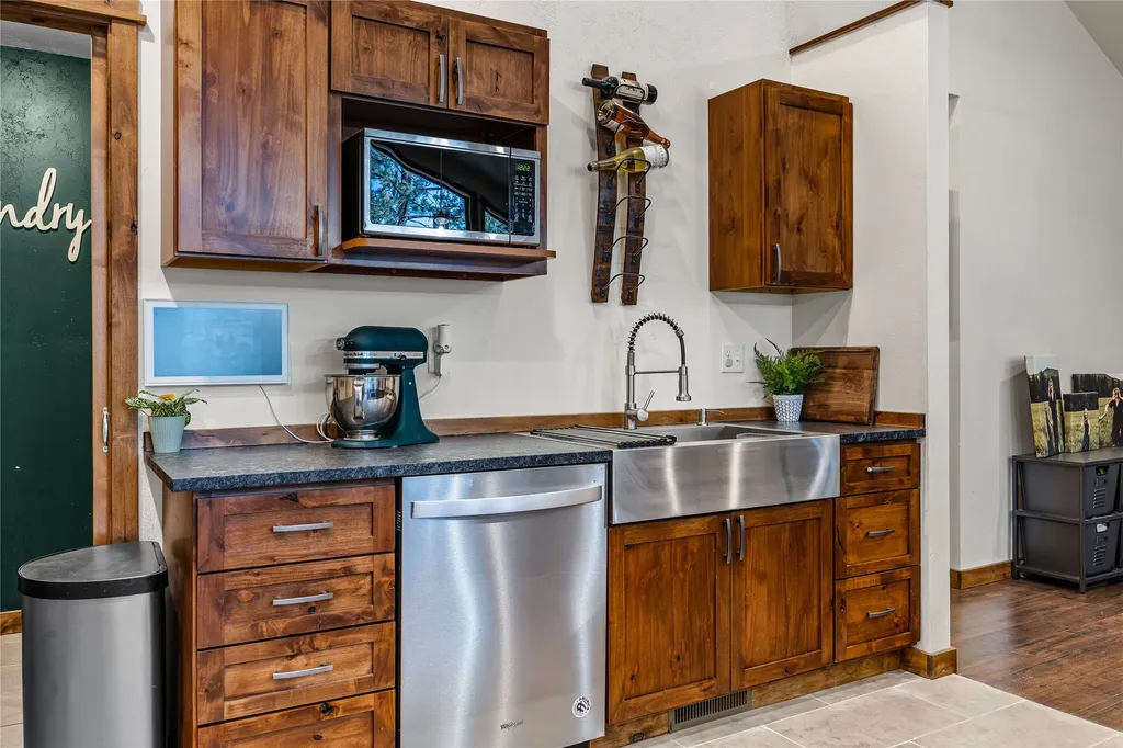 137 Rambling River Road Stevensville MT 59870